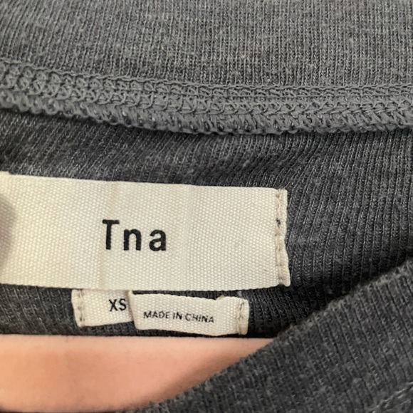 TNA Cropped grey long sleeve - Picture 2 of 2